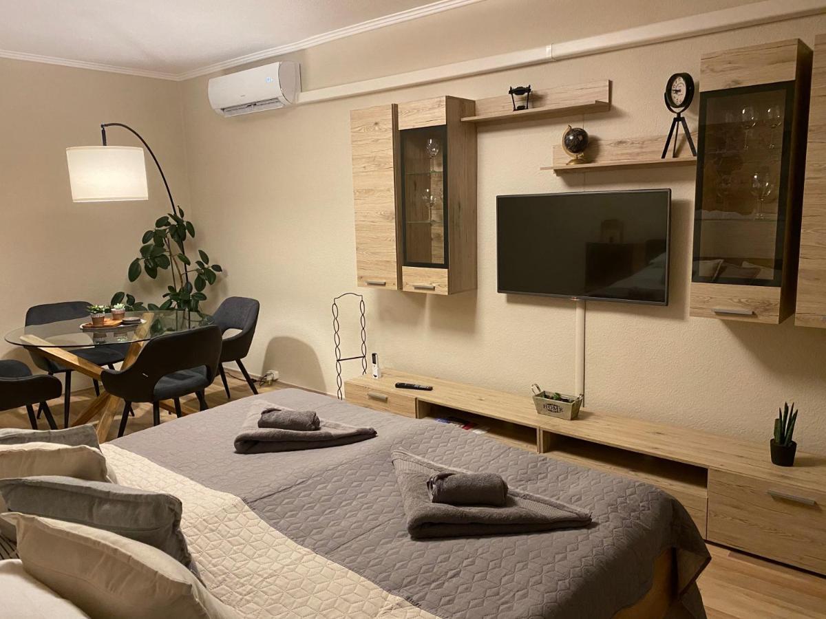 Centrum Apartman Kaposvár Buitenkant foto